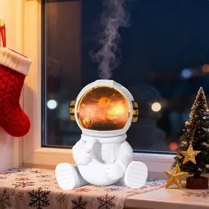 Astronaut Humidifier with LED Night Light & Aromatherapy Diffuser, USB Powered Cool Mist Humidifier with Timer & Auto Shut-Off, Compact for Bedroom, Home Office & Small Spaces, Fragrance Aroma Humidifier