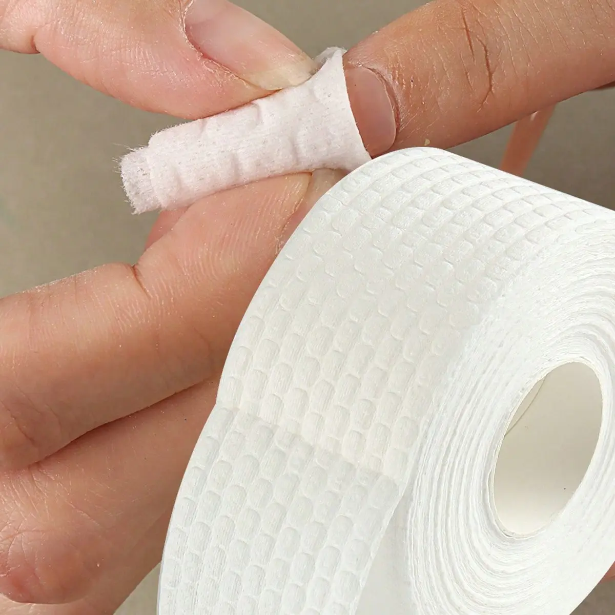 500/1000 Pcs Disposable Non-Lint Cotton Nail Polish Remover Pads, Soft Paper Nail Stickers, Ideal for Gel Polish Removal, Manicure Cleaning Supplies