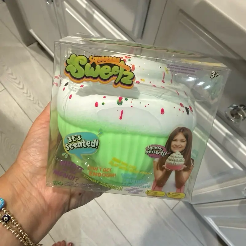 kikisquishy - TikTok Shop
