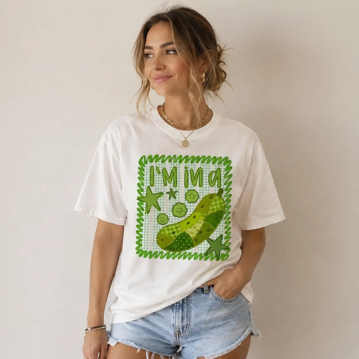 Comfort Colors I'm in a Pickle T-Shirt, Funny Pickle Lover Graphic Tee, Cute Green Aesthetic Shirt, Retro Coquette Pickle Gift | Unisex Vintage Tee