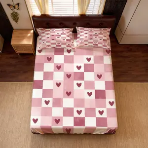 Checkered Heart Fitted Sheet 3-Piece Set, Includes 1 Fitted Sheet + 2 Pillowcases, No Pillow Insert, Soft Skin-Friendly Fabric, Cute Heart Printed Design, Perfect for Bedroom, Dorm and Guest Room Decor, Ideal Birthday & Holiday Gift
