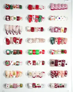 zb89..Christmas nails