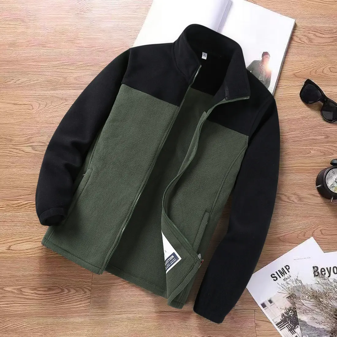 Men’s color-block fleece jacket with a full zip closure, minimalist and stylish, lightweight and versatile, suitable for everyday wear in autumn and winter, sports, and work outfits; men’s outerwear. sohochic