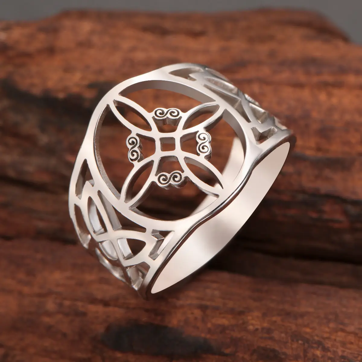 Celtic Witch Knot Ring, Tarnish-Resistant Hollow Design Round Band for Men and Women, Protection Amulet and Engagement Gift for Girlfriend, Geometric Design Ring, Birthday Gift Ideas