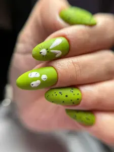 Green Speckled Bunny Press On Nails, Handmade Easter Nails, Kawaii Design