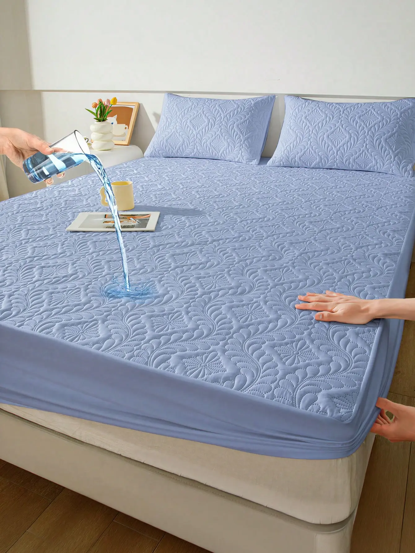 1-Piece Blue Phoenix Flower Print Fitted Sheet - Soft, Waterproof, Skin-Friendly, Breathable Polyester Bedding, Hand Wash Only, Ideal for Bedrooms, Guest Rooms