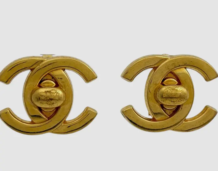 Pre-owned Chanel Vintage CC Logo Turnlock Clip On Earrings 4000019659349