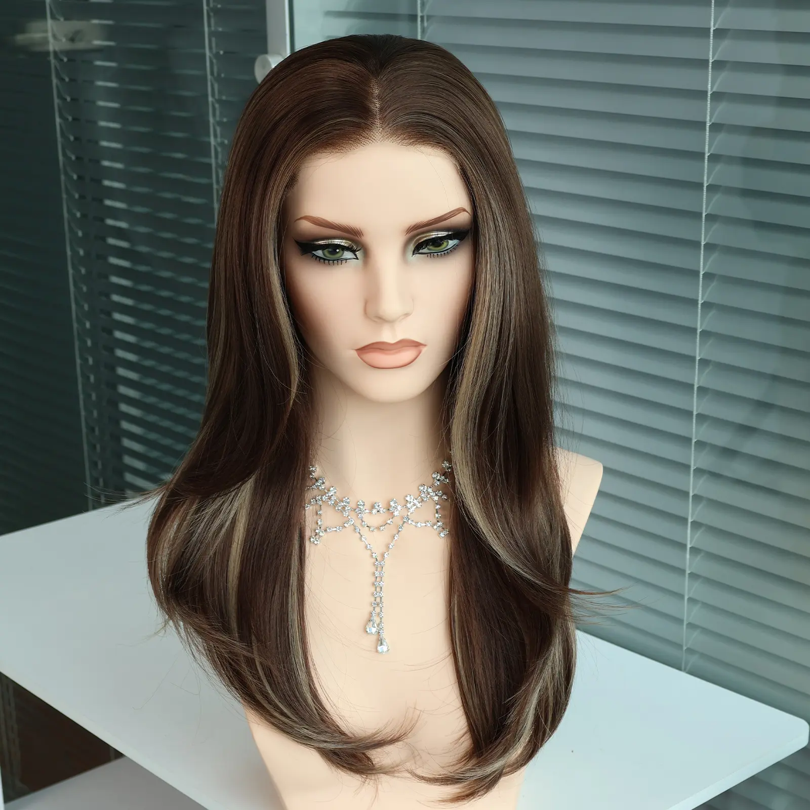 Aodbar hairs Dark Ombre Highlight Pre Cut Pre Layered Lace Front Wig 13*4 HD Glueless Women's Wig Pre Plucked Free Part Shoulder Length