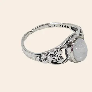 Sterling Silver Moonstone Gemstone Ring Traveler Stone - Size 8
