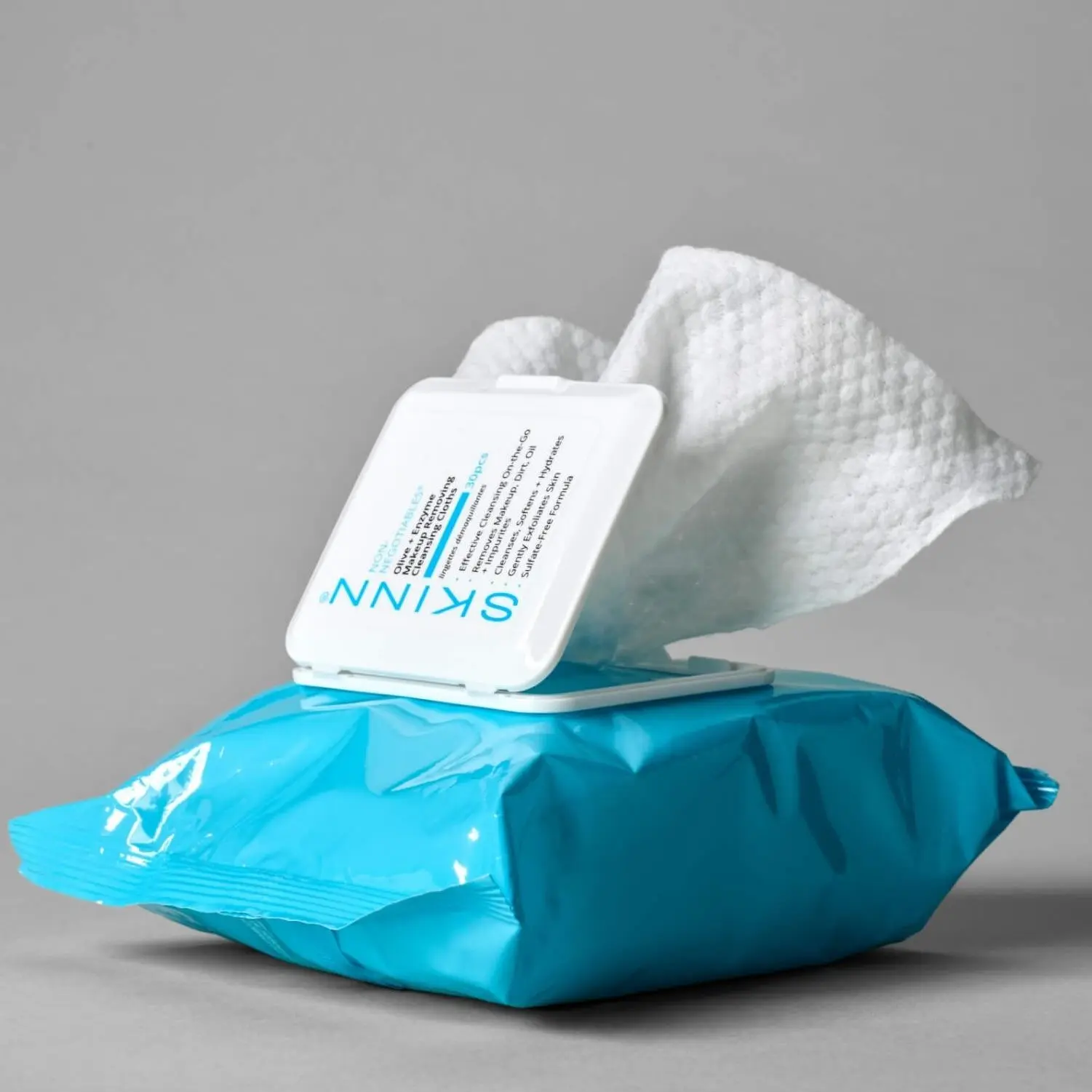 SKINN Cosmetics: Olive + Enzyme Makeup Removing Cleansing Cloths - 30 Pieces Travel-Friendly Facial Disposable Cloths with Argan & Coconut Oil for Soft Skin