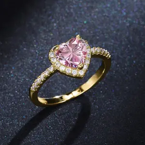 Women's 1-Pc Peach Heart Ring - Geometric, Shiny Zircon-Inlaid, Steel-Base Fashion Jewelry - Multi-Size, Fashion for Women, Eye-Catching for Daily Dating, Ceremony