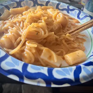 WANG Rose Jjolpokki (Chewy Noodle & Rice Cake) 12.5 oz