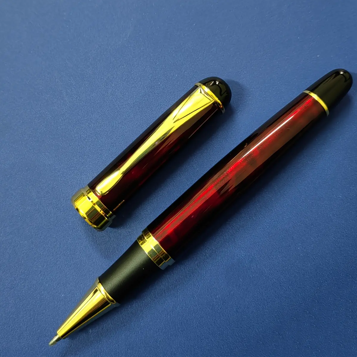 Ice Blossom Red Gold Clamp