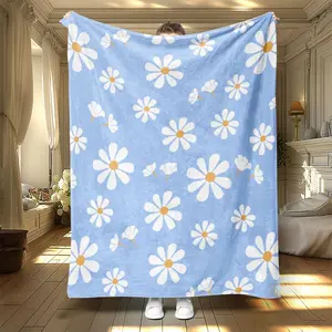Daisy Print Flannel Blanket, 1 Count Lovely Soft Warm Nap Throw Blanket, Cool Bedroom Bedding Blankets for Home Office Travel Dormitory Camping
