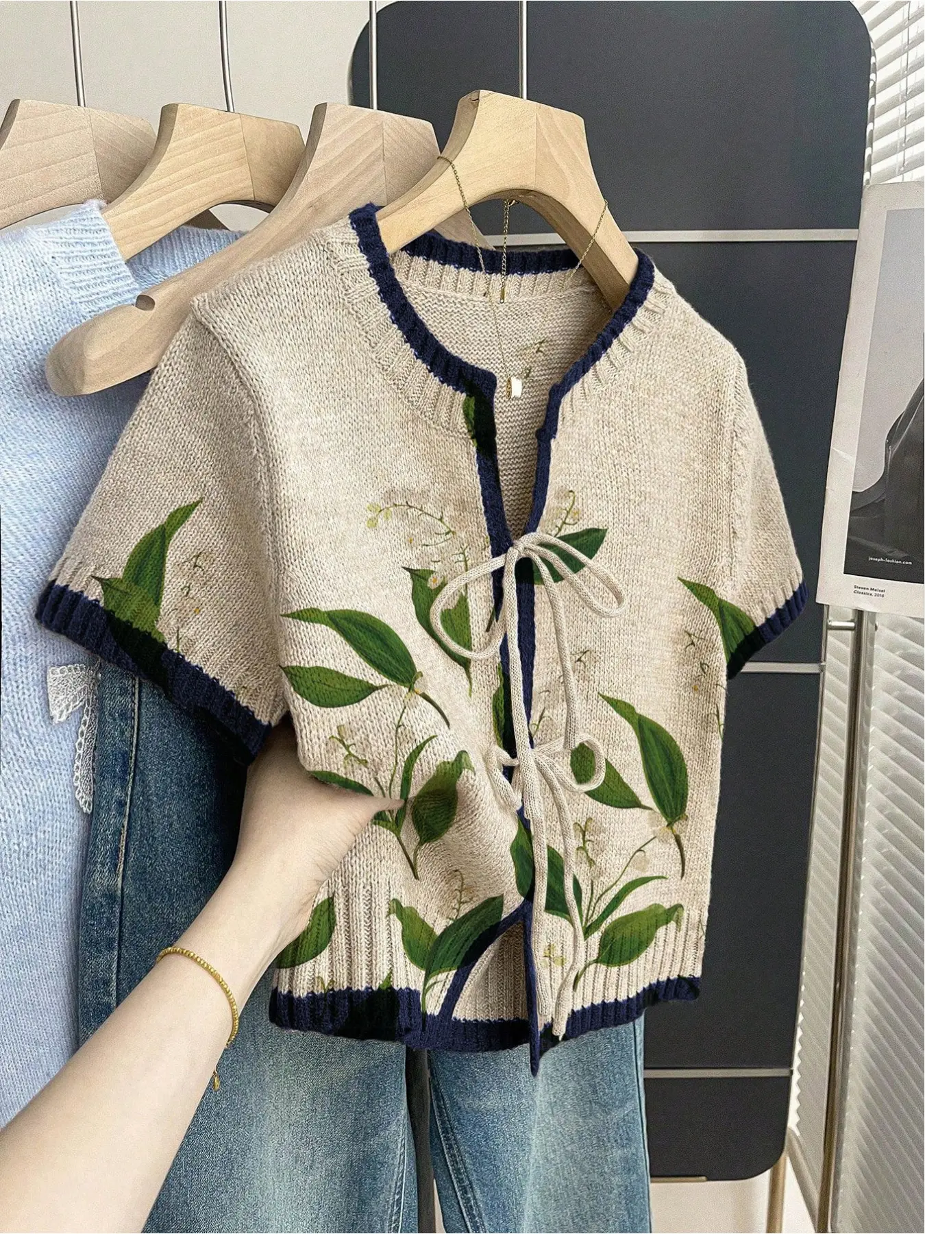 Women's khaki bohemian vacation short-sleeve knit top, Loose round neck, contrast green leaf print, front tie and contrast piping, Comfortable for spring & summer casual wear, Casual Boho, Casual Chic, Boho Clothing