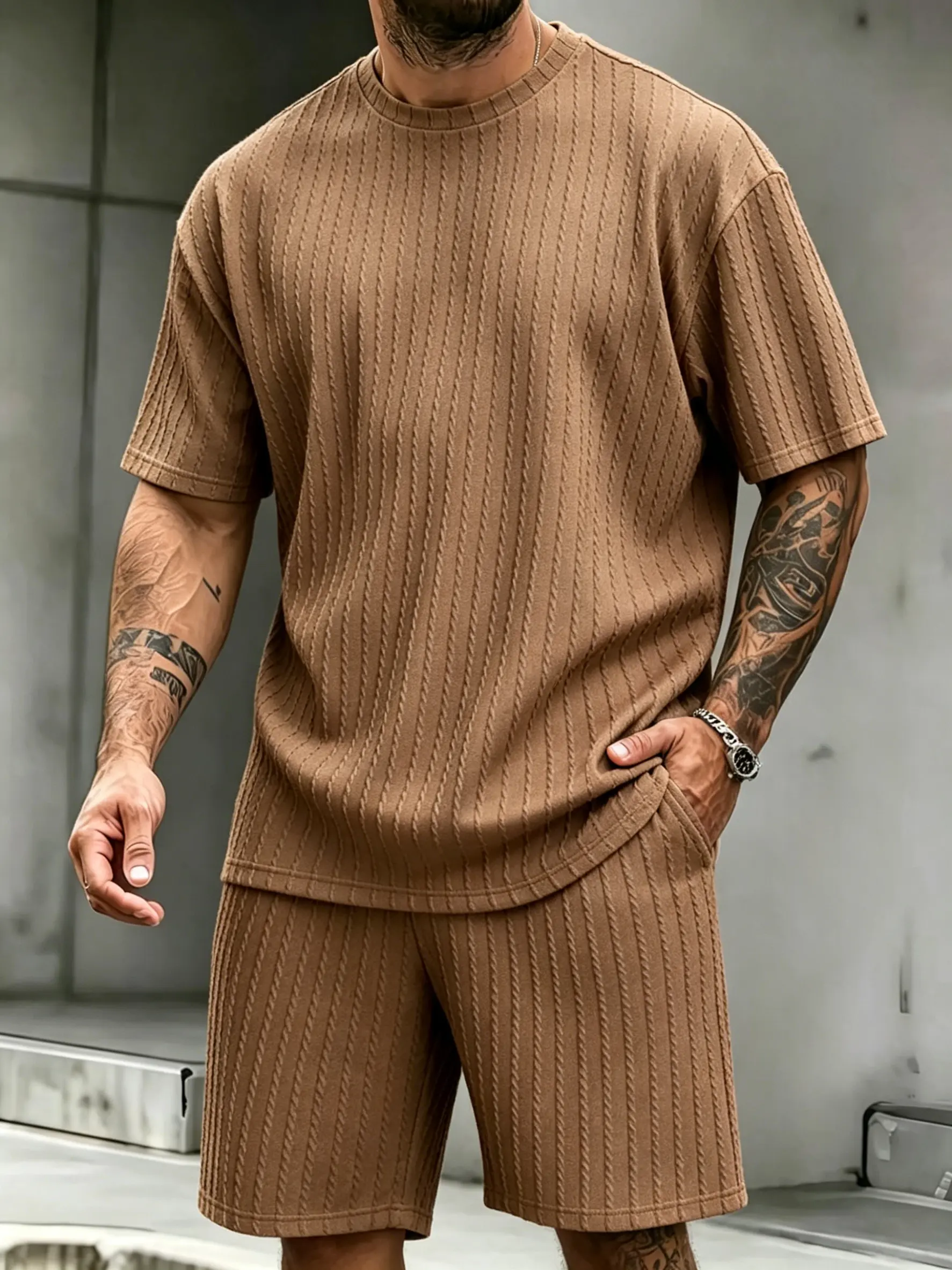 2-piece men's new textured fabric, casual loose round neck short sleeved T-shirt and shorts set fathersdaygift