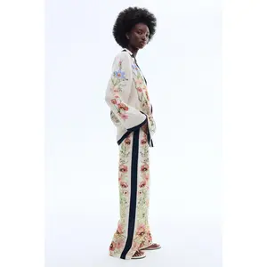 H&M Printed lyocell trousers