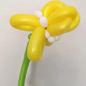 Balloon Flower Bouquet DIY Kit - Biodegradable Daisy Flower with Yellow and White Balloons, Professional Quality, Ideal for Parties and Gifts - Pump