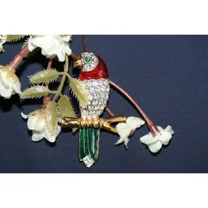 Vintage Adorable Retro Enamel and Rhinestone Parrot Pin Parrot Bird Brooch