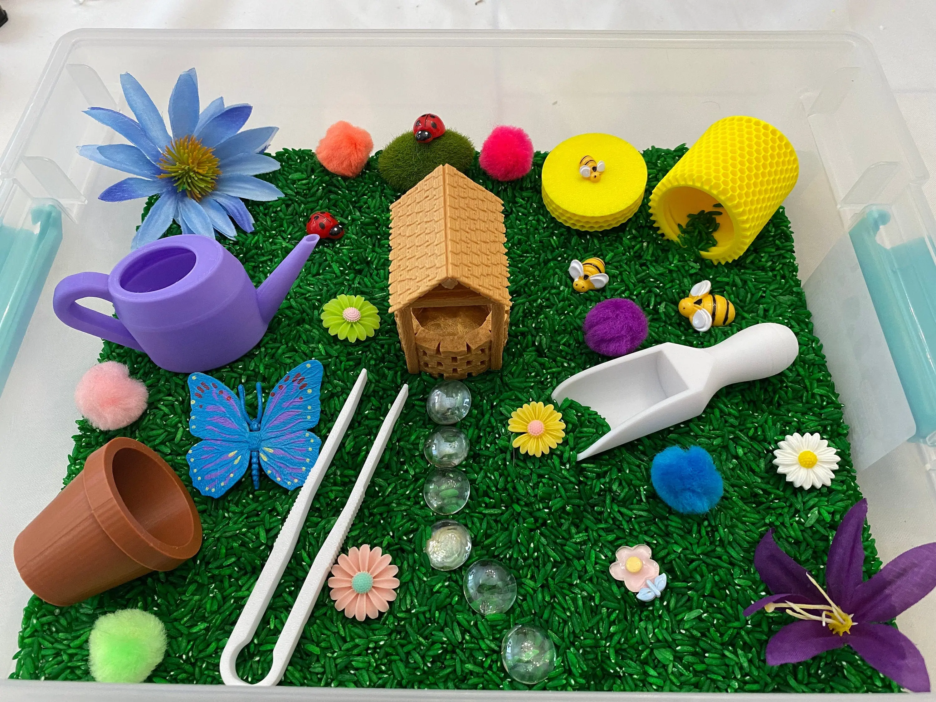 Fairy Flower Garden Sensory Bin, Classic Novelty Stress Relief Toy for Kids
