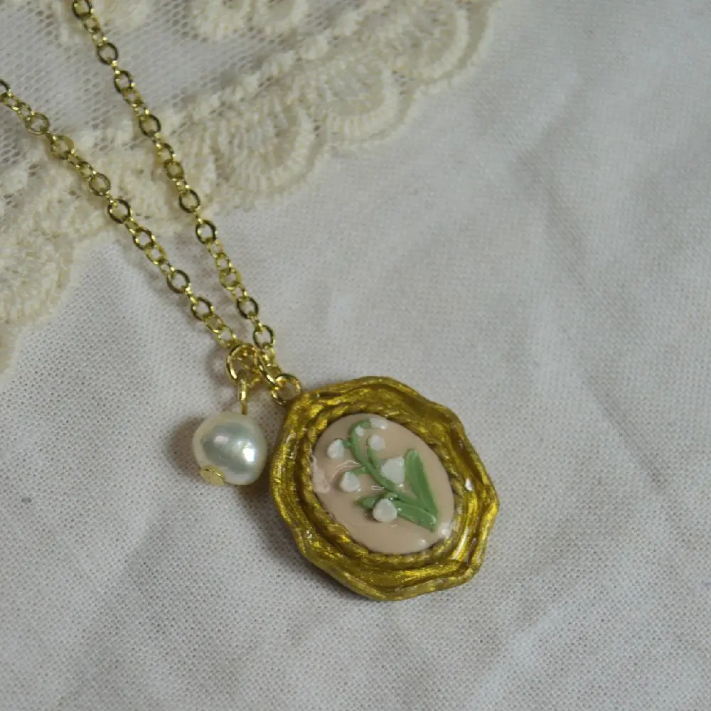 Clara Necklace- polymerclay jewelry, cameo jewelry, floral necklace