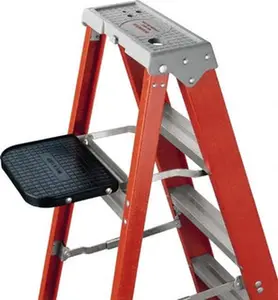 Louisville Ladder UNV Plastic Pail Shelf, Holds Pails, Compatible with Step Ladders, Model LP-2400-00
