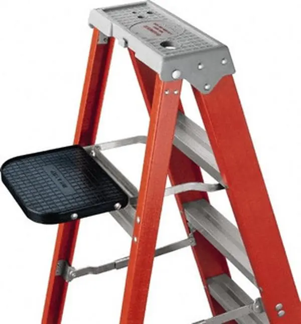 Louisville Ladder UNV Plastic Pail Shelf, Holds Pails, Compatible with Step Ladders, Model LP-2400-00, Step Ladder, Ladder Shelf