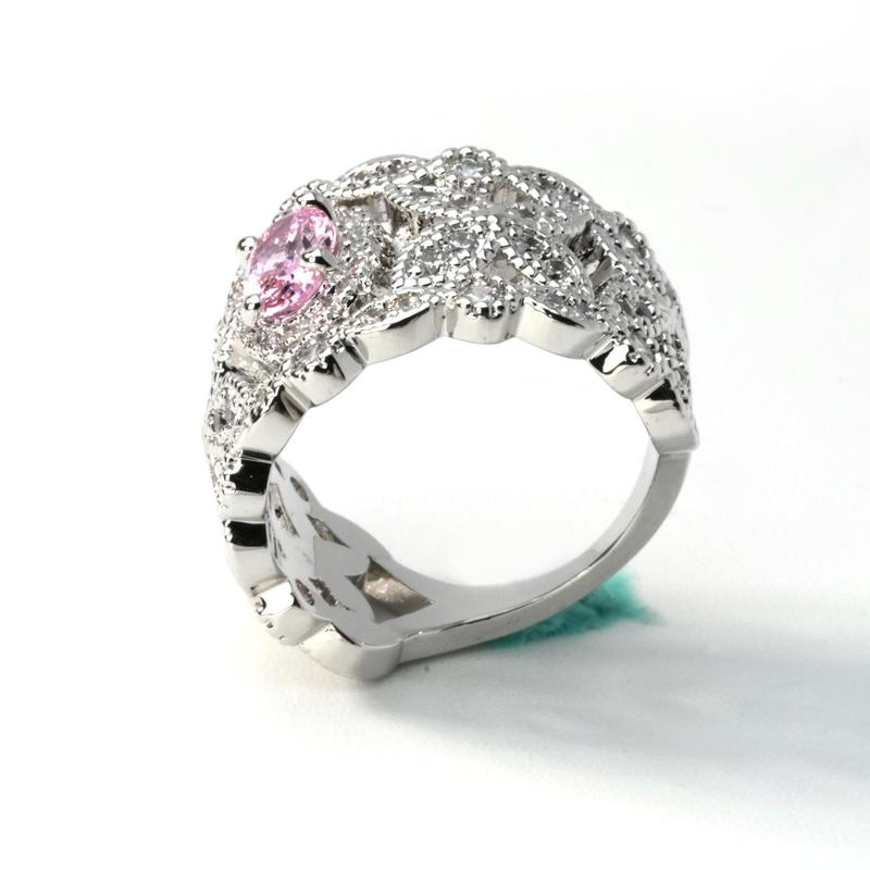 【Lab-Created】AMORETTO| Hearts & Arrows 10/10Aria Lace Ring - Fancy Pink High Carbon Diamond Band with Floral Filigree & Lab-Created Moissanite Stud Earring S925 Sterling Silver Moissanite Jewelry Perfect Birthday Mother’s Day Gift for Men Women