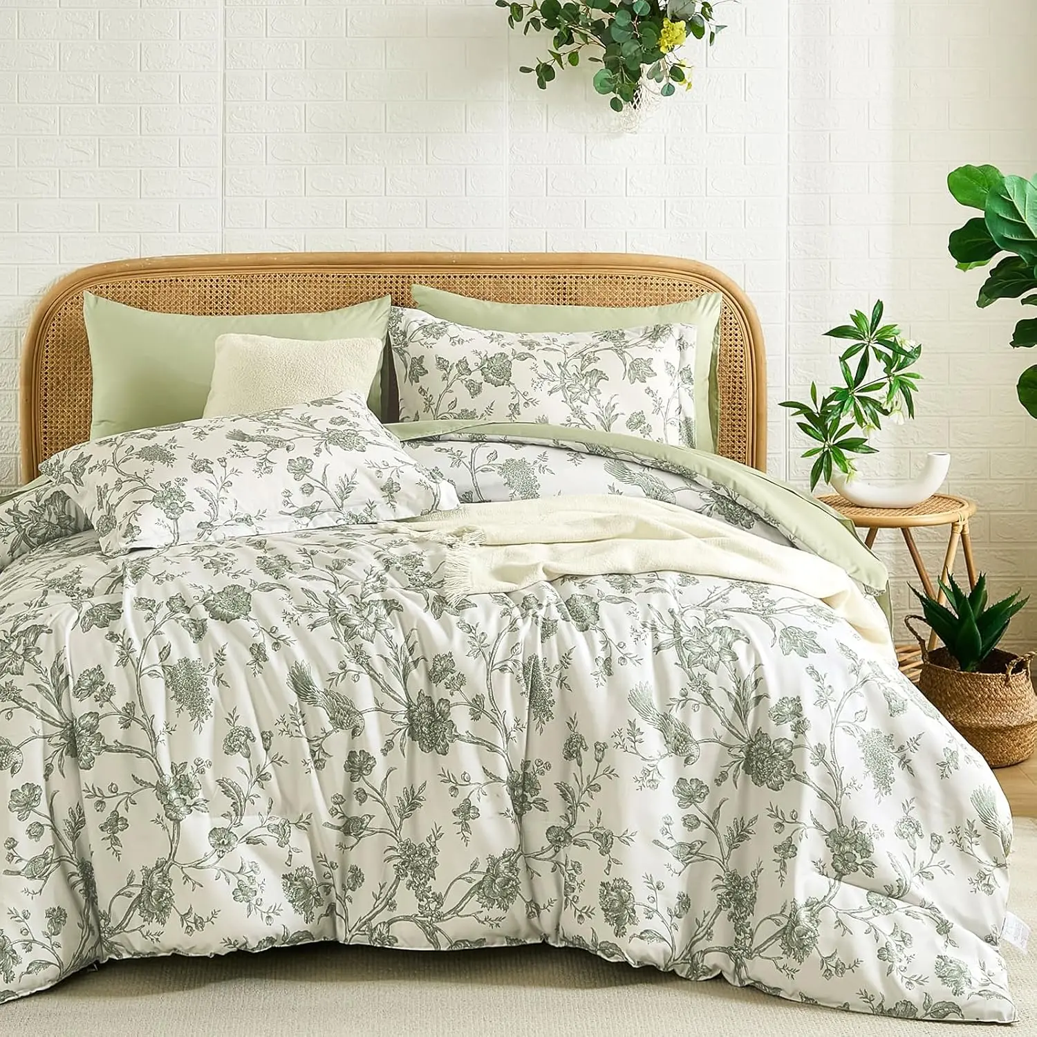 Floral Queen Comforter Set 7 Pieces Bed in a Bag, Sage Green Flower with Bird Bedding Set, Soft Reversible Comforter with Sheet Set 90"x90"