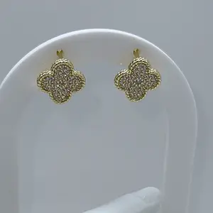 Flower earrings