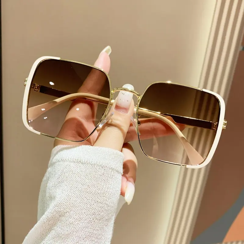 1 Pair Summer Square Frame Sunglasses, Fashion Glasses, New Personality Travel Accessories for Women & Men, Lightweight and Durable for Outdoor Sun Protection Glasses for Daily Use, Trendy Beach Eyewear, Casual Shades