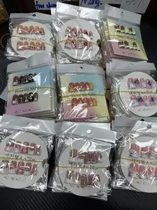 Una(6242)gc.30$ get 12 pairs of duck nails or baby duck nails.