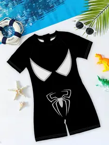 Boys' one-piece swimsuit "Dark Hero Trendy Play Style" features a simple spider logo and big-eyed print + skin-friendly, quick-drying one-piece design. It's unique and eye-catching, making you the center of attention during summer water activities~
