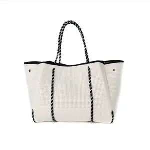 The cool, everyday bag that’s perfect for work, gym, beach, traveling, and everything in between.