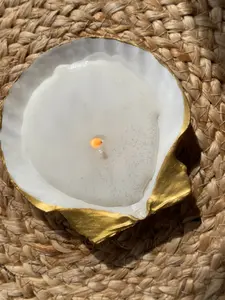 GOLD glitter scallop shell candle