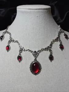 Gothic Vintage Crystal Necklace Jewelry Accessory, Retro Style Pendant for Women, Perfect for Gothic Holiday Parties, Statement Necklace, Trendy Charms Necklace