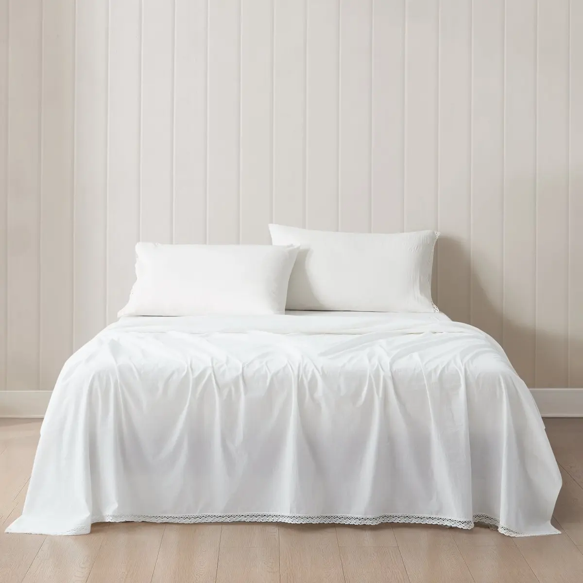 Lush Decor Evelyn Lace Trim 100% Cotton 4-Piece Bed Sheet Set - White Bedding for Farmhouse, Coquette Styles, Machine Washable