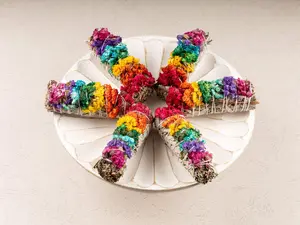 7 Chakra Sinuata Flower Sage Smudge Stick – 4” Sage Bundle for Cleansing, Energy Healing, Meditation & Reiki, Includes Smudging Guide