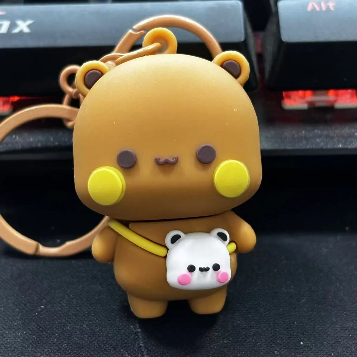 Cute keychain one or two [brown]