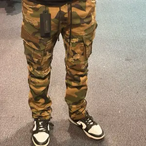 Camo Men Cargo Slim Fit Pants - Versatile Design for Everyday Wear - Menswear Camouflage
