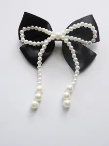 Elegant Pearl Bow Tie Fashion Accessory, Gentle Wind Style, Suit Shirt Enhancer, Atmosphere-Enhancing Jewelry, Perfect for Formal Occasions