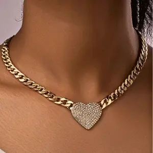 Elegant Rhinestone Heart Pendant Chain Necklace for Women – Daily & Party Jewelry