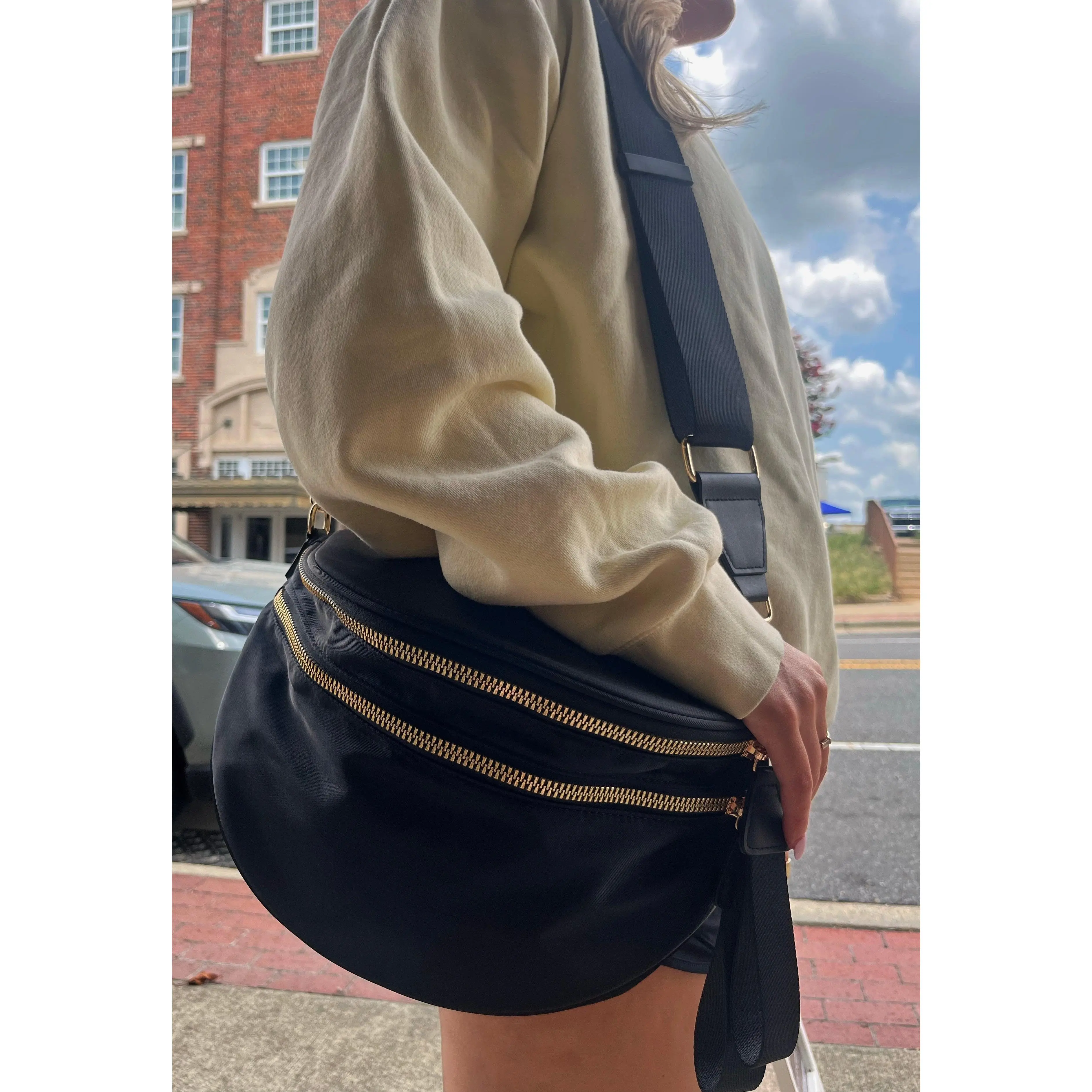 The Harper Cross-Body