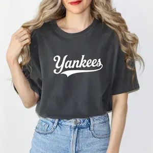 Yankees Heart T-Shirt, Retro Baseball Graphic Tee, Vintage Fan Tee
