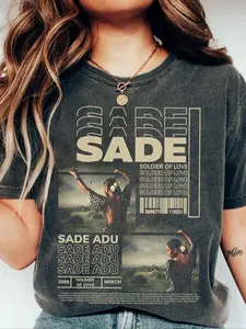 Women's Sade Graphic Print Round Neck Tee, Fashion Casual Short Sleeve T-shirt, Ladies Summer Clothes for Daily Wear, Top