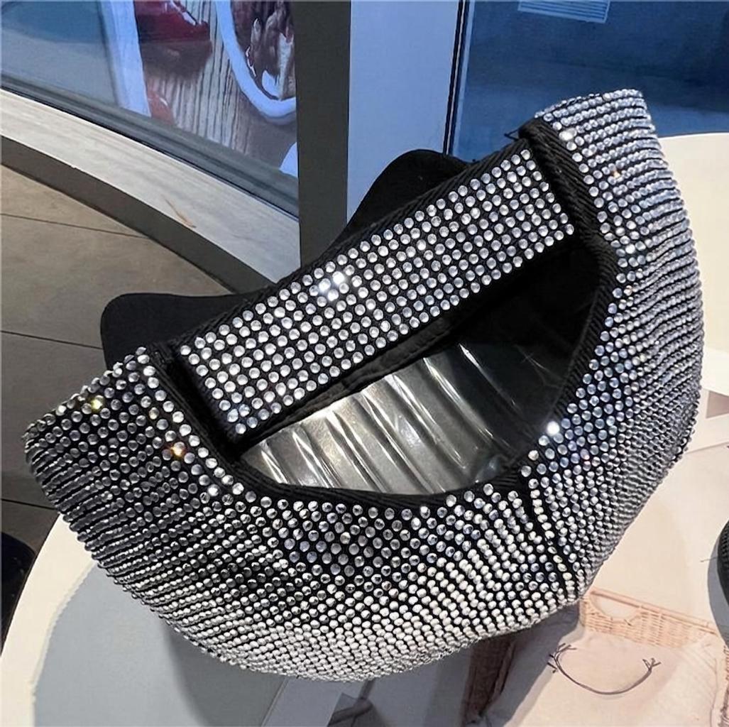 Full Rhinestone Baseball Cap - Glimmering Crystal Bedazzled Bling Bling Hat, Fashionable Unisex Dome, All-Season Shimmering Sunshade Accessory for Men and Women, All-Day Sparkle Statement Piece