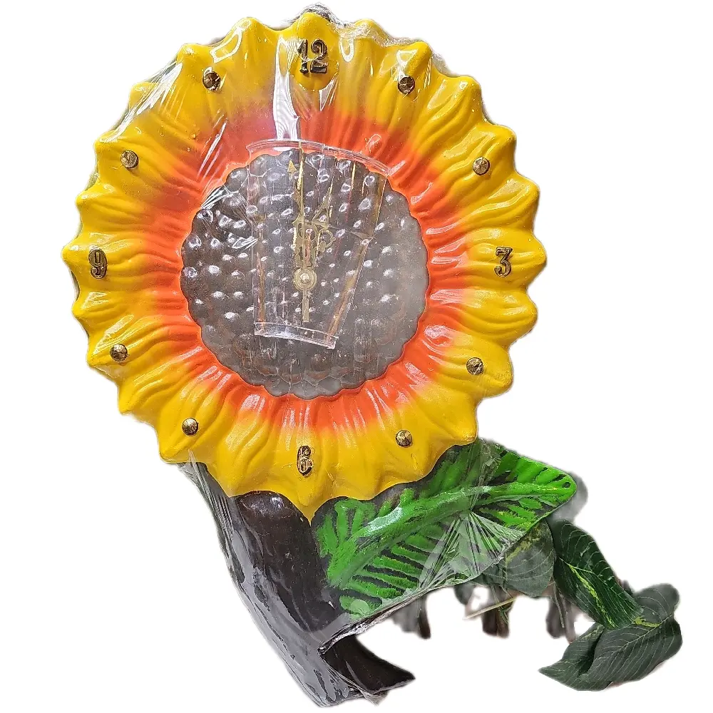 Sunflower Ceramic Figurine with Green Leaves and Yellow Petals for Home Decor 17" de grande  x 11" ancho