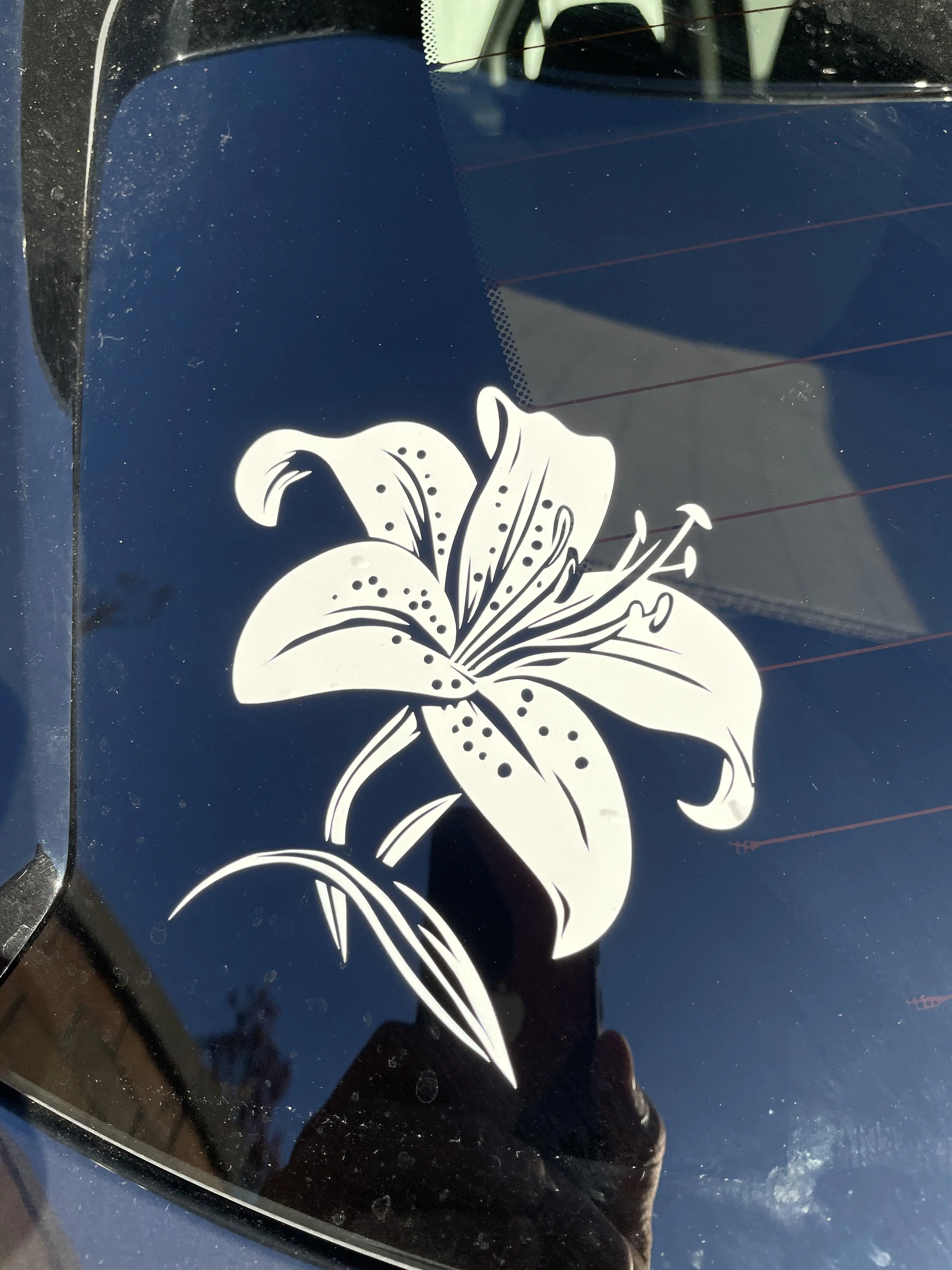 White Lily Car Decal - Elegant Waterproof Handmade Floral Vinyl Sticker, 4.4x5.2in Car Exterior Accessory for Laptops, Windows