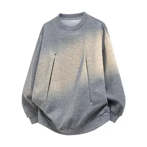 Trendy color-block crewneck sweatshirt for men, high-street pullover with a loose casual fit for spring and autumn; design-forward long-sleeve color-block pullover; deconstructed casual loose-fit base layer top