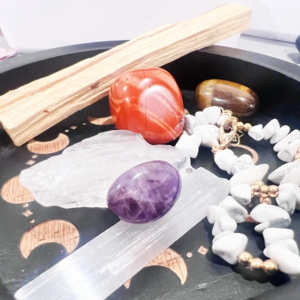 Empowered Harmony: Crystal Bundle for Strength, Meditation, and Manifestation clear quartz